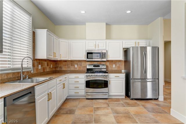 9016 Pine Mission Avenue, Las Vegas, NV 89143