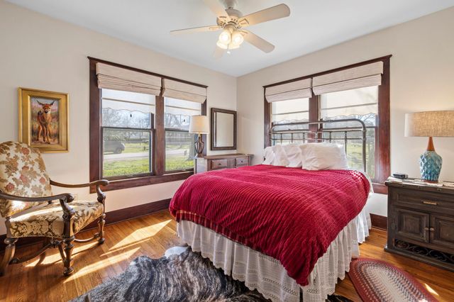 306 S Market ST, Flatonia, TX 78941