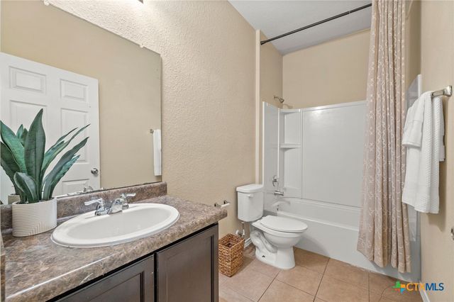 5704 Levenwood Lane, Austin, TX 78724