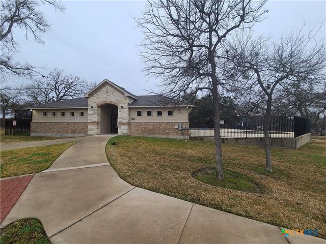 5704 Levenwood Lane, Austin, TX 78724