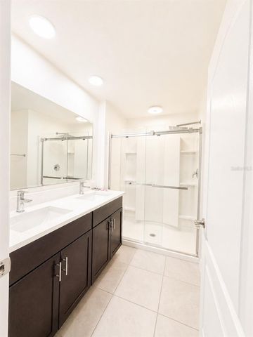 1562 CARBONDALE ROW, Kissimmee, FL 34744