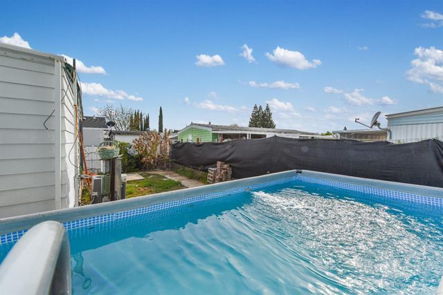 7408 Chantilly Ln, Sacramento, CA 95828