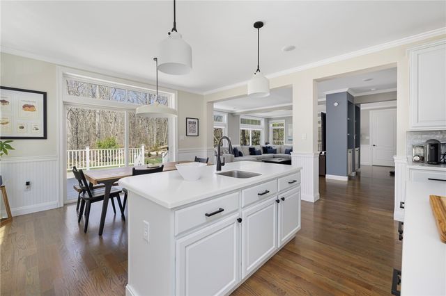 161 Stony Lane, North Kingstown, RI 02852