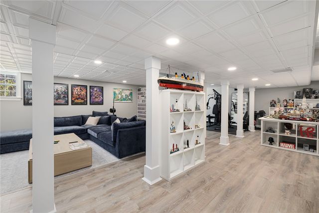 161 Stony Lane, North Kingstown, RI 02852