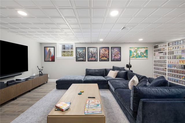 161 Stony Lane, North Kingstown, RI 02852