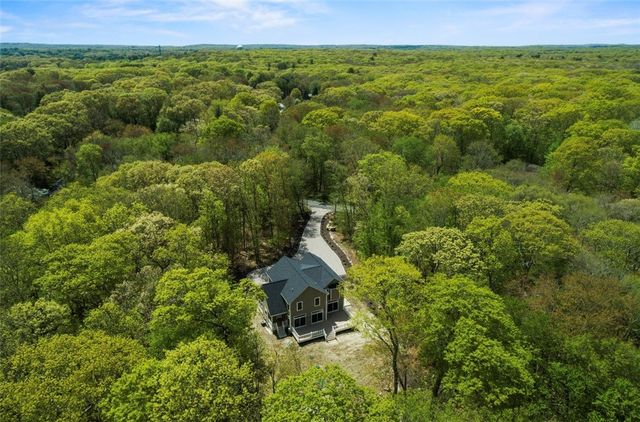161 Stony Lane, North Kingstown, RI 02852