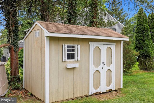 3155 MANOR RD, Huntingdon Valley, PA 19006