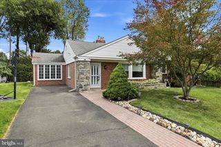 3155 MANOR RD, Huntingdon Valley, PA 19006