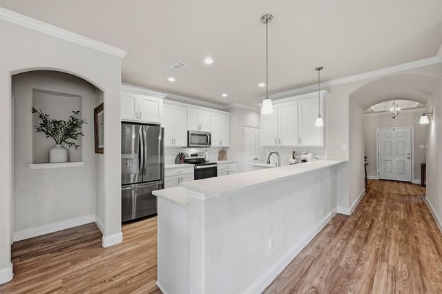 114 Sequoya Drive, Lake Kiowa, TX 76240