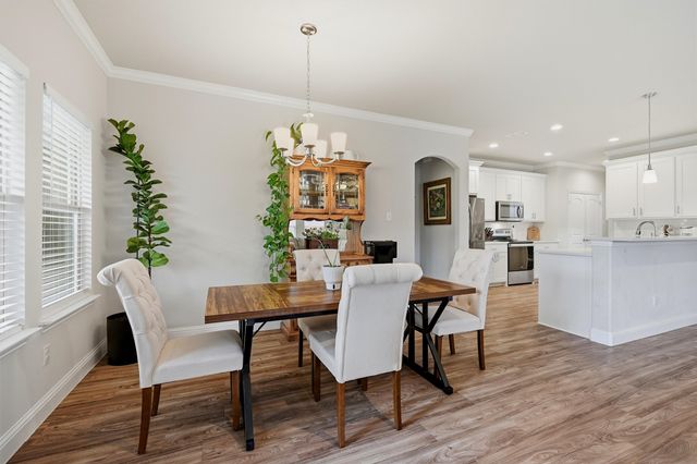 114 Sequoya Drive, Lake Kiowa, TX 76240