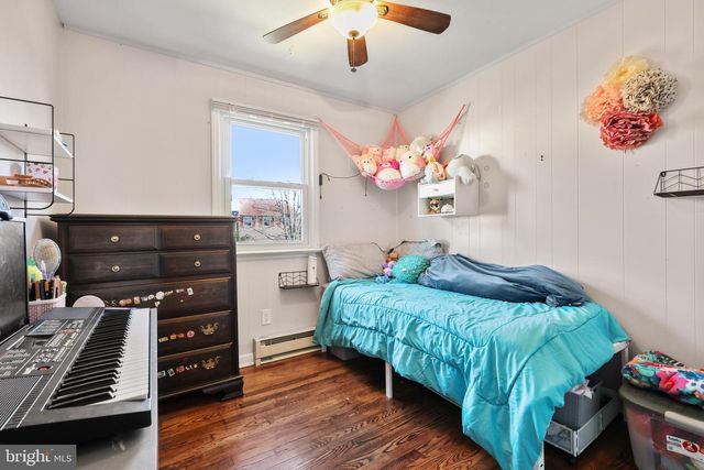 912 ARCH ST, Perkasie, PA 18944