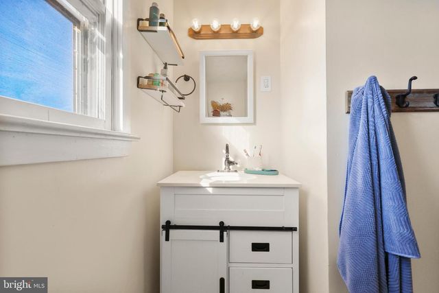 912 ARCH ST, Perkasie, PA 18944