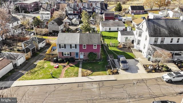 912 ARCH ST, Perkasie, PA 18944