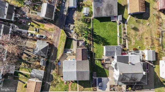 912 ARCH ST, Perkasie, PA 18944