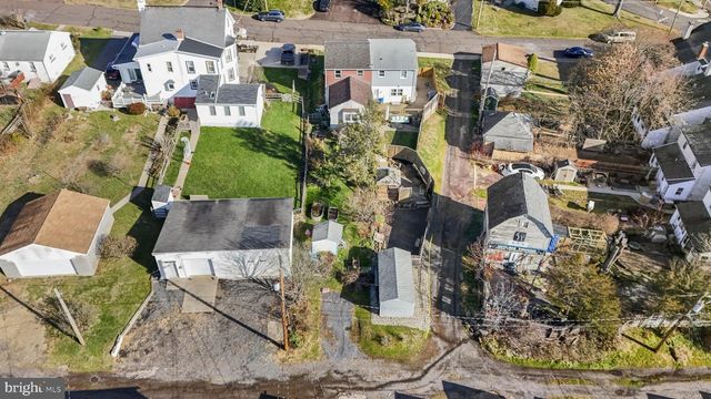 912 ARCH ST, Perkasie, PA 18944