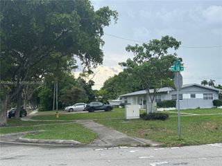 16900 NE 18th Avenue, North Miami Beach, FL 33162