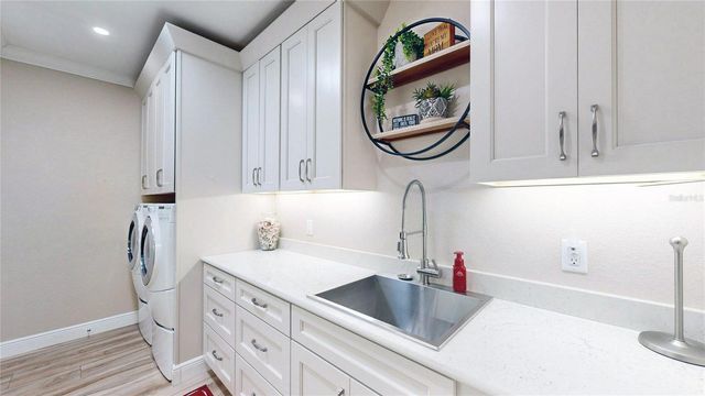 516 JENNIFER LANE, Windermere, FL 34786