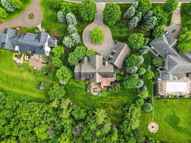 9726 Whistling Valley Road, Lake Elmo, MN 55042