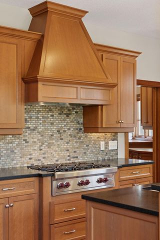 9726 Whistling Valley Road, Lake Elmo, MN 55042