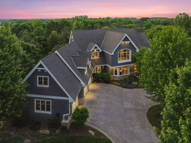 9726 Whistling Valley Road, Lake Elmo, MN 55042