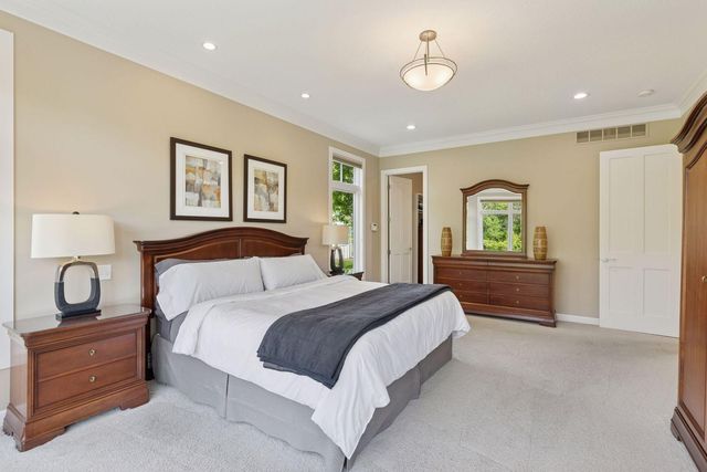 9726 Whistling Valley Road, Lake Elmo, MN 55042