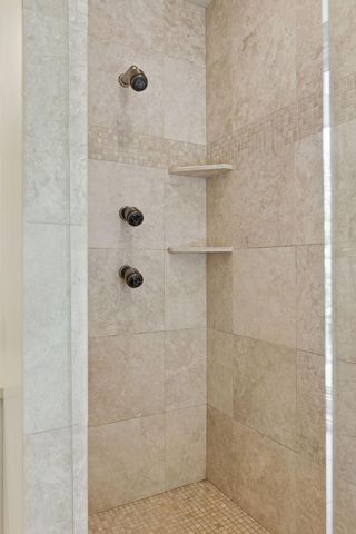 9726 Whistling Valley Road, Lake Elmo, MN 55042