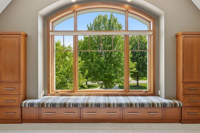 9726 Whistling Valley Road, Lake Elmo, MN 55042