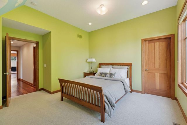 9726 Whistling Valley Road, Lake Elmo, MN 55042