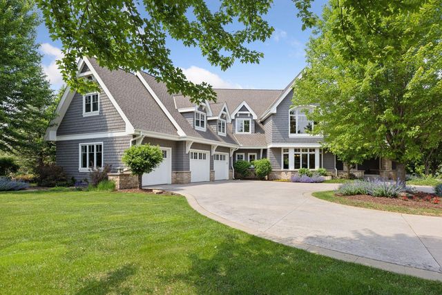 9726 Whistling Valley Road, Lake Elmo, MN 55042