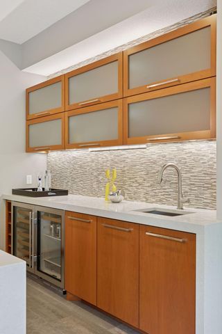 9726 Whistling Valley Road, Lake Elmo, MN 55042