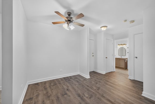 703 Fullerton Avenue 207, Glendale Heights, IL 60139