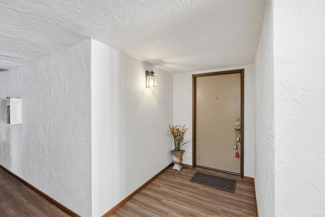 12250 Corte Sabio 2210, San Diego, CA 92128