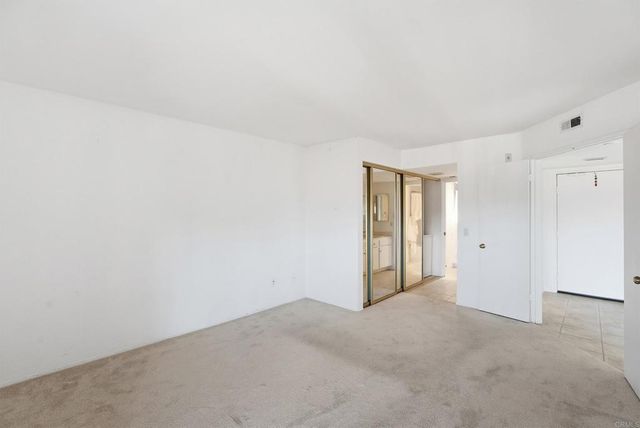 12250 Corte Sabio 2210, San Diego, CA 92128