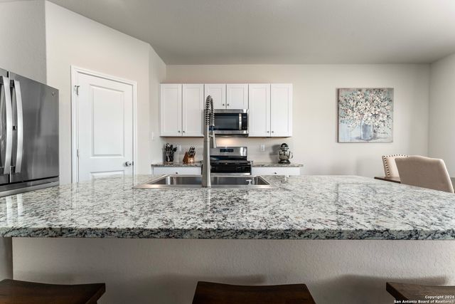 3127 KEUKA PARK DR, San Antonio, TX 78245