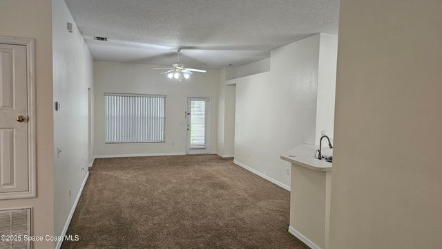 2410 Stratford Pointe Drive, Melbourne, FL 32904