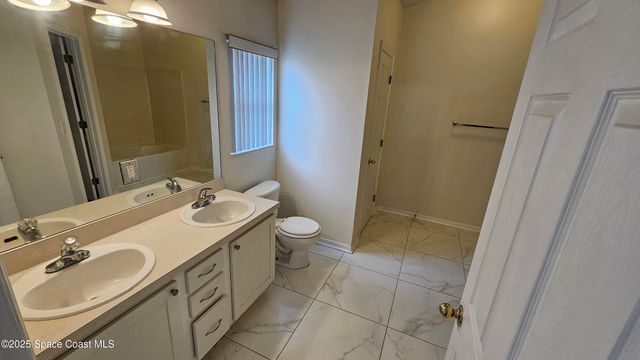 2410 Stratford Pointe Drive, Melbourne, FL 32904