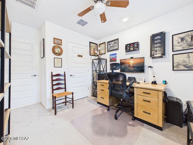8843 E Canyon Walnut Way, Vail, AZ 85641