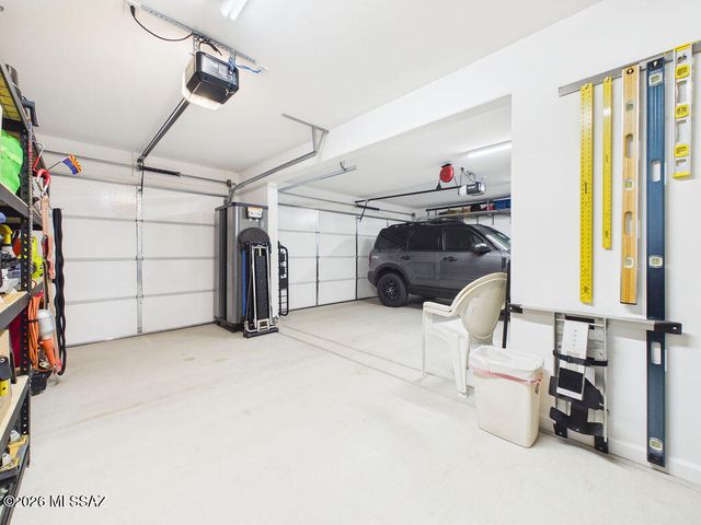 8843 E Canyon Walnut Way, Vail, AZ 85641
