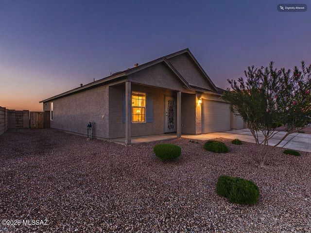 8843 E Canyon Walnut Way, Vail, AZ 85641