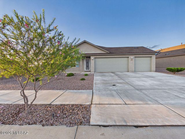 8843 E Canyon Walnut Way, Vail, AZ 85641