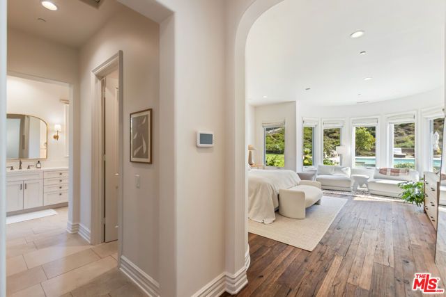 2052 Shadow Creek Drive, Agoura Hills, CA 91301