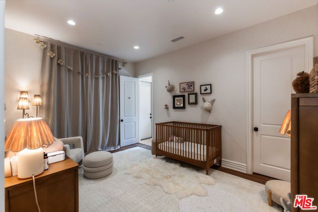 2052 Shadow Creek Drive, Agoura Hills, CA 91301