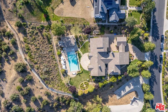 2052 Shadow Creek Drive, Agoura Hills, CA 91301