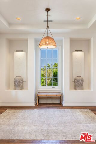 2052 Shadow Creek Drive, Agoura Hills, CA 91301