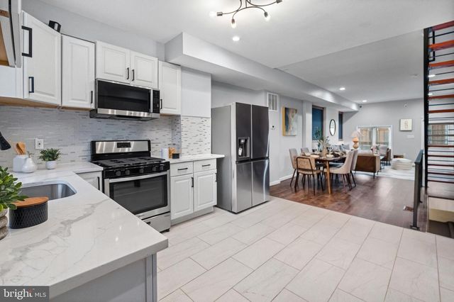 605 N BELNORD AVE, Baltimore, MD 21205