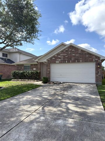 850 Saltcreek Bend Lane, La Marque, TX 77568