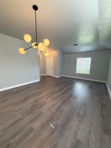 850 Saltcreek Bend Lane, La Marque, TX 77568