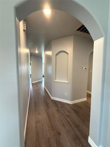 850 Saltcreek Bend Lane, La Marque, TX 77568