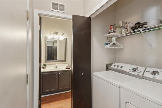 15568 Gateway Path 147, Apple Valley, MN 55124