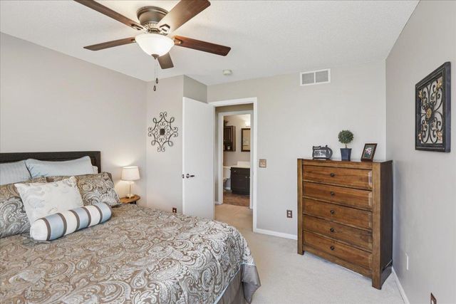 15568 Gateway Path 147, Apple Valley, MN 55124